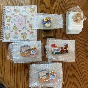 6 pieces Avon Magnets an cherished teddy bear An organizer for cards “All New”